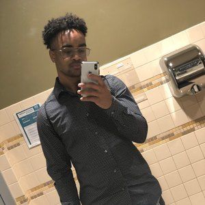 Meet your Posher, Isaiah